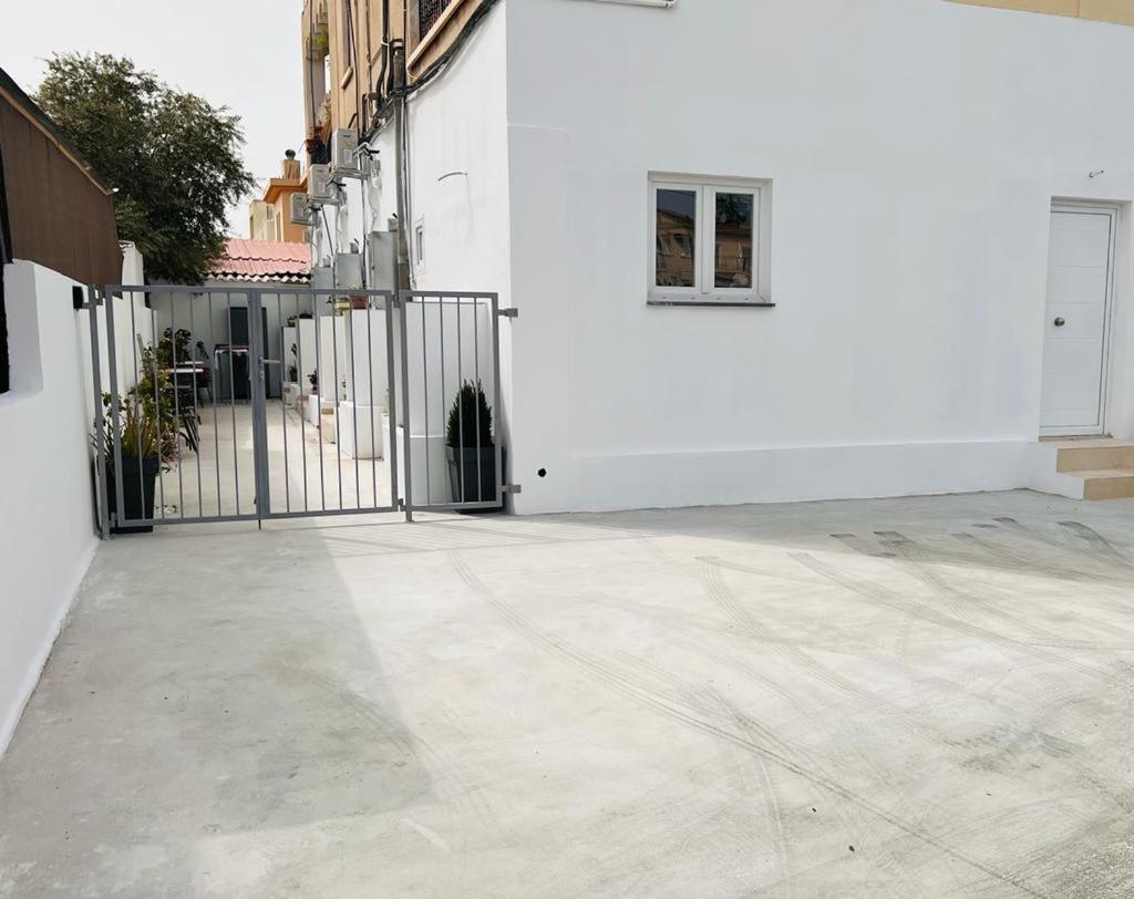 Cozy And Traditional - Ec Studios Larnaka Exterior foto